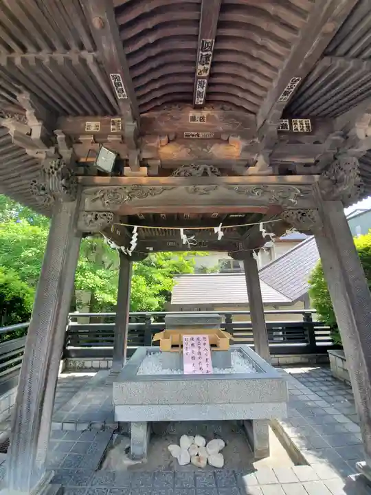 高﨑神社の手水舎