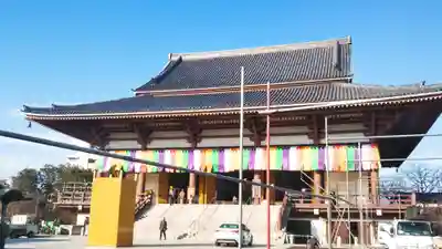 西新井大師総持寺の本殿・本堂