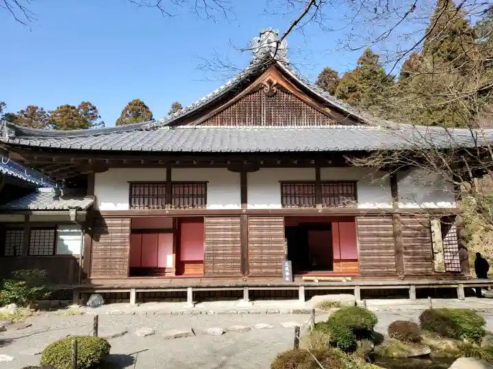 金剛輪寺の{uncategorized: "未分類", other: "その他", undefined: "問題あり", building: "その他建物", grave: "お墓", sacred_gate: "鳥居", guardian: "狛犬", statue: "像", buddha: "仏像", history: "歴史", nature: "自然", garden: "庭園", animal: "動物", pagoda: "塔", temizu: "手水舎", mountain_gate: "山門・神門", sanctuary: "本殿・本堂", subordinate: "末社・摂社", art: "芸術", scenery: "景色", jizo: "地蔵", ema: "絵馬", goshuin: "御朱印", omikuji: "おみくじ", items: "授与品その他", amulet: "お守り", goshuincho: "御朱印帳", eats: "食事", festival: "お祭り", votive_dance: "神楽", shichigosan: "七五三参", wedding: "結婚式", experience: "体験その他", initially: "初詣", around: "周辺", anti_infection: "感染症対策"}