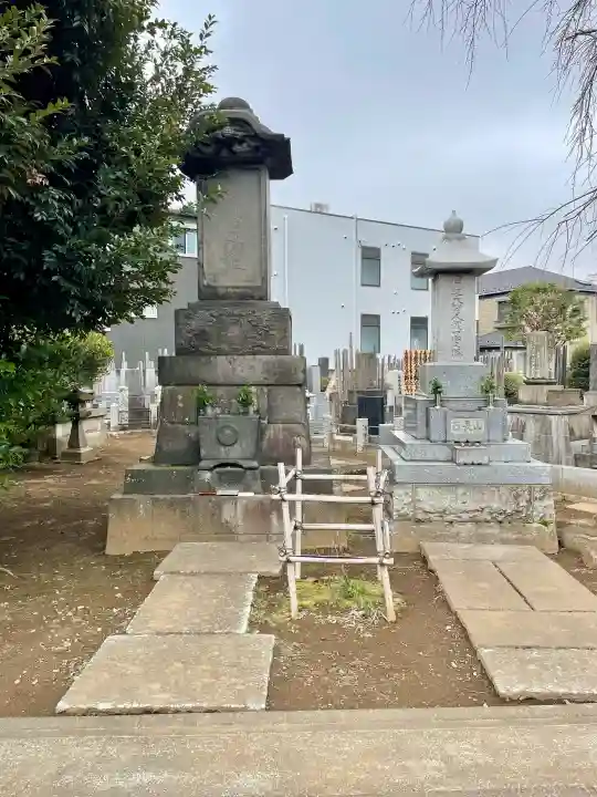 領玄寺の{uncategorized: "未分類", other: "その他", undefined: "問題あり", building: "その他建物", grave: "お墓", sacred_gate: "鳥居", guardian: "狛犬", statue: "像", buddha: "仏像", history: "歴史", nature: "自然", garden: "庭園", animal: "動物", pagoda: "塔", temizu: "手水舎", mountain_gate: "山門・神門", sanctuary: "本殿・本堂", subordinate: "末社・摂社", art: "芸術", scenery: "景色", jizo: "地蔵", ema: "絵馬", goshuin: "御朱印", omikuji: "おみくじ", items: "授与品その他", amulet: "お守り", goshuincho: "御朱印帳", eats: "食事", festival: "お祭り", votive_dance: "神楽", shichigosan: "七五三参", wedding: "結婚式", experience: "体験その他", initially: "初詣", around: "周辺", anti_infection: "感染症対策"}