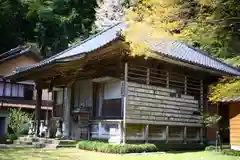 朝日寺の本殿