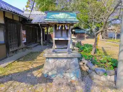 神明社（宮浦）の末社・摂社