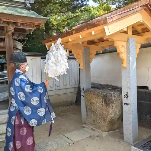 三津厳島神社の手水舎