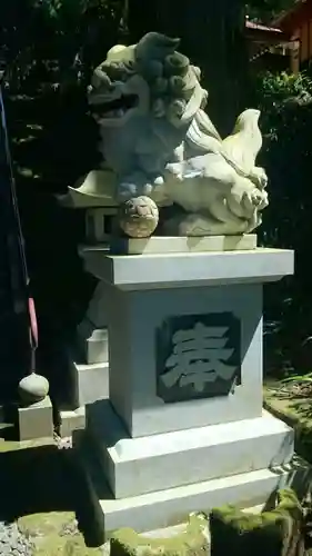 須山浅間神社の狛犬