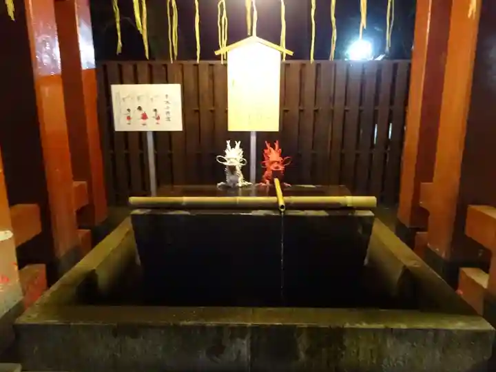 伊豆山神社の手水舎
