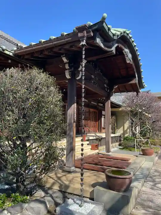 蓮光寺の{uncategorized: "未分類", other: "その他", undefined: "問題あり", building: "その他建物", grave: "お墓", sacred_gate: "鳥居", guardian: "狛犬", statue: "像", buddha: "仏像", history: "歴史", nature: "自然", garden: "庭園", animal: "動物", pagoda: "塔", temizu: "手水舎", mountain_gate: "山門・神門", sanctuary: "本殿・本堂", subordinate: "末社・摂社", art: "芸術", scenery: "景色", jizo: "地蔵", ema: "絵馬", goshuin: "御朱印", omikuji: "おみくじ", items: "授与品その他", amulet: "お守り", goshuincho: "御朱印帳", eats: "食事", festival: "お祭り", votive_dance: "神楽", shichigosan: "七五三参", wedding: "結婚式", experience: "体験その他", initially: "初詣", around: "周辺", anti_infection: "感染症対策"}