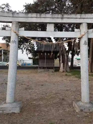 諏訪神社の鳥居