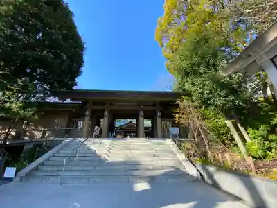 東郷神社の山門・神門