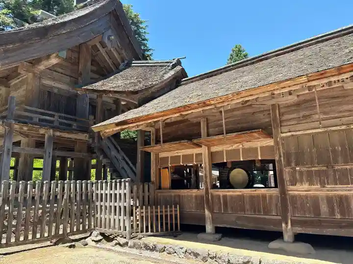 神魂神社の{uncategorized: "未分類", other: "その他", undefined: "問題あり", building: "その他建物", grave: "お墓", sacred_gate: "鳥居", guardian: "狛犬", statue: "像", buddha: "仏像", history: "歴史", nature: "自然", garden: "庭園", animal: "動物", pagoda: "塔", temizu: "手水舎", mountain_gate: "山門・神門", sanctuary: "本殿・本堂", subordinate: "末社・摂社", art: "芸術", scenery: "景色", jizo: "地蔵", ema: "絵馬", goshuin: "御朱印", omikuji: "おみくじ", items: "授与品その他", amulet: "お守り", goshuincho: "御朱印帳", eats: "食事", festival: "お祭り", votive_dance: "神楽", shichigosan: "七五三参", wedding: "結婚式", experience: "体験その他", initially: "初詣", around: "周辺", anti_infection: "感染症対策"}