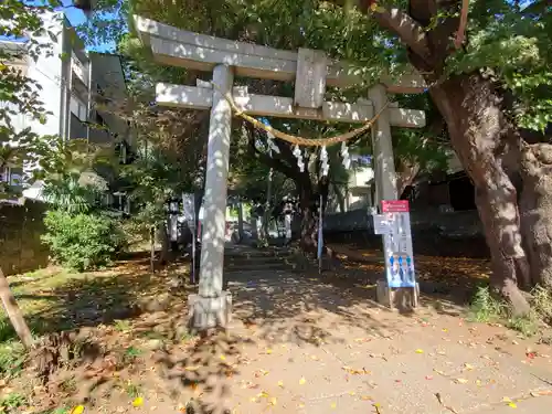 下高井戸八幡神社の鳥居