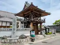 円盛寺の山門・神門