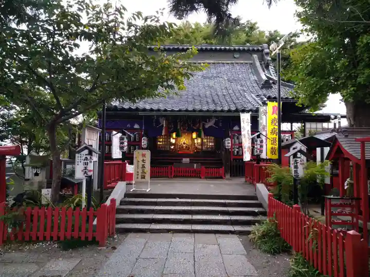 鴻神社の本殿・本堂