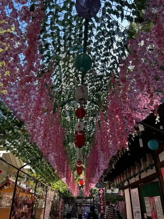 露天神社(お初天神)の{uncategorized: "未分類", other: "その他", undefined: "問題あり", building: "その他建物", grave: "お墓", sacred_gate: "鳥居", guardian: "狛犬", statue: "像", buddha: "仏像", history: "歴史", nature: "自然", garden: "庭園", animal: "動物", pagoda: "塔", temizu: "手水舎", mountain_gate: "山門・神門", sanctuary: "本殿・本堂", subordinate: "末社・摂社", art: "芸術", scenery: "景色", jizo: "地蔵", ema: "絵馬", goshuin: "御朱印", omikuji: "おみくじ", items: "授与品その他", amulet: "お守り", goshuincho: "御朱印帳", eats: "食事", festival: "お祭り", votive_dance: "神楽", shichigosan: "七五三参", wedding: "結婚式", experience: "体験その他", initially: "初詣", around: "周辺", anti_infection: "感染症対策"}