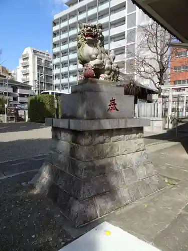 白山神社の狛犬