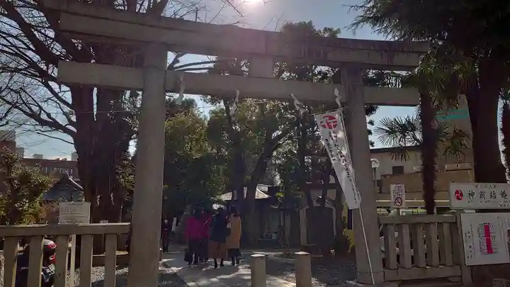 鳩森八幡神社の鳥居