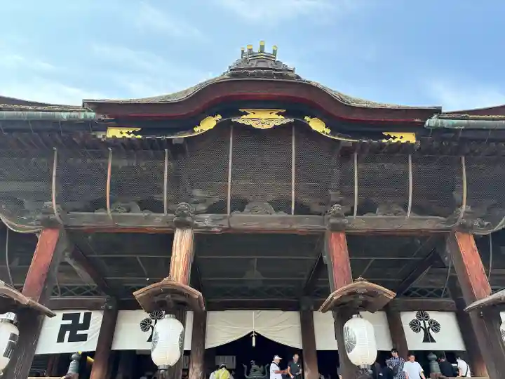 善光寺の本殿・本堂