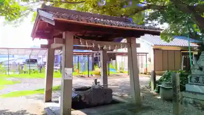 田光八幡社の手水舎