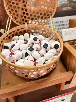 白山神社の{uncategorized: "未分類", other: "その他", undefined: "問題あり", building: "その他建物", grave: "お墓", sacred_gate: "鳥居", guardian: "狛犬", statue: "像", buddha: "仏像", history: "歴史", nature: "自然", garden: "庭園", animal: "動物", pagoda: "塔", temizu: "手水舎", mountain_gate: "山門・神門", sanctuary: "本殿・本堂", subordinate: "末社・摂社", art: "芸術", scenery: "景色", jizo: "地蔵", ema: "絵馬", goshuin: "御朱印", omikuji: "おみくじ", items: "授与品その他", amulet: "お守り", goshuincho: "御朱印帳", eats: "食事", festival: "お祭り", votive_dance: "神楽", shichigosan: "七五三参", wedding: "結婚式", experience: "体験その他", initially: "初詣", around: "周辺", anti_infection: "感染症対策"}