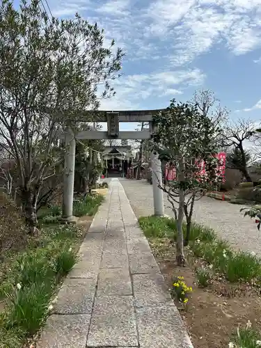 尾曳稲荷神社の鳥居