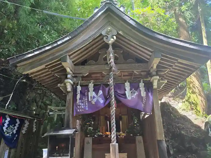 岩谷の滝大聖院(奈良県)