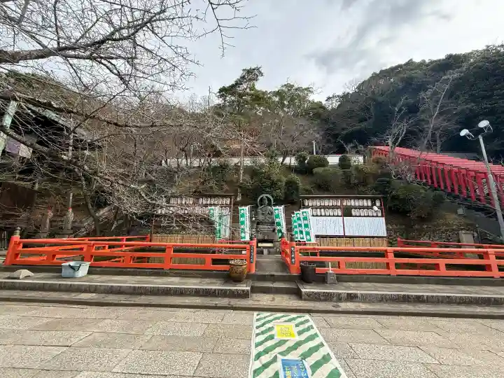 金剛宝寺(紀三井寺)の{uncategorized: "未分類", other: "その他", undefined: "問題あり", building: "その他建物", grave: "お墓", sacred_gate: "鳥居", guardian: "狛犬", statue: "像", buddha: "仏像", history: "歴史", nature: "自然", garden: "庭園", animal: "動物", pagoda: "塔", temizu: "手水舎", mountain_gate: "山門・神門", sanctuary: "本殿・本堂", subordinate: "末社・摂社", art: "芸術", scenery: "景色", jizo: "地蔵", ema: "絵馬", goshuin: "御朱印", omikuji: "おみくじ", items: "授与品その他", amulet: "お守り", goshuincho: "御朱印帳", eats: "食事", festival: "お祭り", votive_dance: "神楽", shichigosan: "七五三参", wedding: "結婚式", experience: "体験その他", initially: "初詣", around: "周辺", anti_infection: "感染症対策"}
