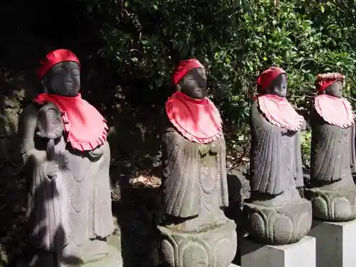 東長谷寺　薬王院の地蔵