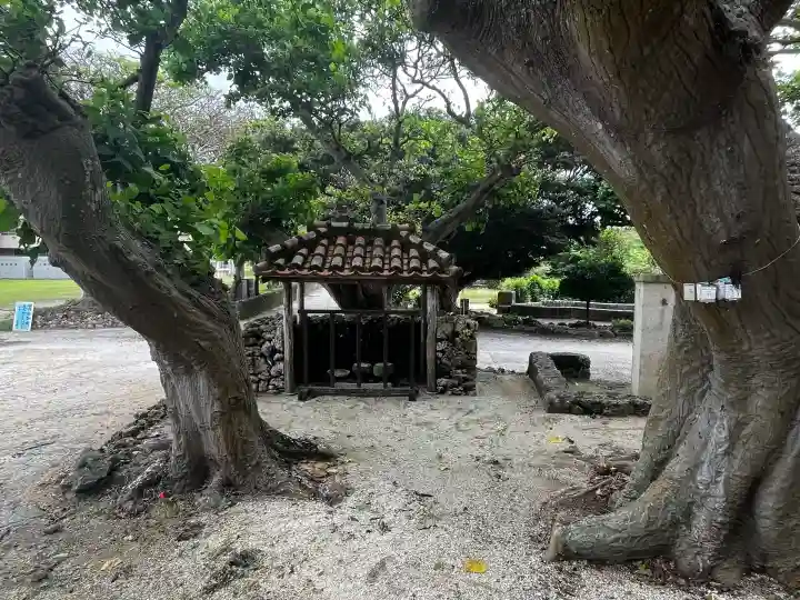 鍛冶屋御嶽の{uncategorized: "未分類", other: "その他", undefined: "問題あり", building: "その他建物", grave: "お墓", sacred_gate: "鳥居", guardian: "狛犬", statue: "像", buddha: "仏像", history: "歴史", nature: "自然", garden: "庭園", animal: "動物", pagoda: "塔", temizu: "手水舎", mountain_gate: "山門・神門", sanctuary: "本殿・本堂", subordinate: "末社・摂社", art: "芸術", scenery: "景色", jizo: "地蔵", ema: "絵馬", goshuin: "御朱印", omikuji: "おみくじ", items: "授与品その他", amulet: "お守り", goshuincho: "御朱印帳", eats: "食事", festival: "お祭り", votive_dance: "神楽", shichigosan: "七五三参", wedding: "結婚式", experience: "体験その他", initially: "初詣", around: "周辺", anti_infection: "感染症対策"}
