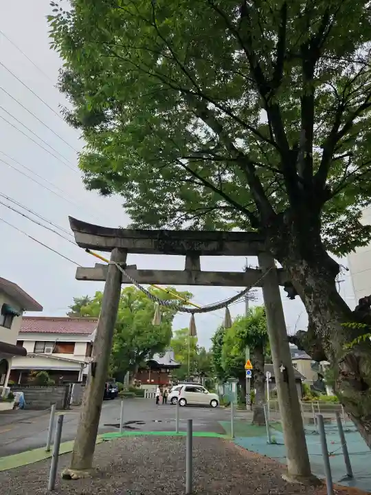 本莊神社(岐阜県)