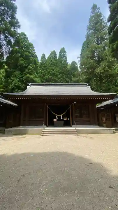 和気神社の{uncategorized: "未分類", other: "その他", undefined: "問題あり", building: "その他建物", grave: "お墓", sacred_gate: "鳥居", guardian: "狛犬", statue: "像", buddha: "仏像", history: "歴史", nature: "自然", garden: "庭園", animal: "動物", pagoda: "塔", temizu: "手水舎", mountain_gate: "山門・神門", sanctuary: "本殿・本堂", subordinate: "末社・摂社", art: "芸術", scenery: "景色", jizo: "地蔵", ema: "絵馬", goshuin: "御朱印", omikuji: "おみくじ", items: "授与品その他", amulet: "お守り", goshuincho: "御朱印帳", eats: "食事", festival: "お祭り", votive_dance: "神楽", shichigosan: "七五三参", wedding: "結婚式", experience: "体験その他", initially: "初詣", around: "周辺", anti_infection: "感染症対策"}