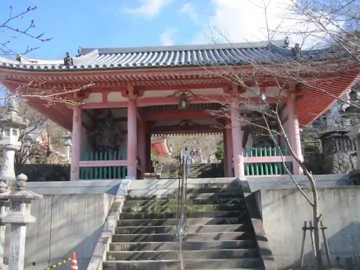 南法華寺(壷阪寺)の山門・神門
