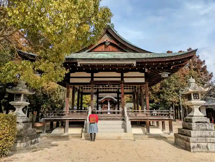 虫生神社の本殿・本堂