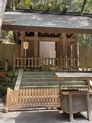 多度大社の{uncategorized: "未分類", other: "その他", undefined: "問題あり", building: "その他建物", grave: "お墓", sacred_gate: "鳥居", guardian: "狛犬", statue: "像", buddha: "仏像", history: "歴史", nature: "自然", garden: "庭園", animal: "動物", pagoda: "塔", temizu: "手水舎", mountain_gate: "山門・神門", sanctuary: "本殿・本堂", subordinate: "末社・摂社", art: "芸術", scenery: "景色", jizo: "地蔵", ema: "絵馬", goshuin: "御朱印", omikuji: "おみくじ", items: "授与品その他", amulet: "お守り", goshuincho: "御朱印帳", eats: "食事", festival: "お祭り", votive_dance: "神楽", shichigosan: "七五三参", wedding: "結婚式", experience: "体験その他", initially: "初詣", around: "周辺", anti_infection: "感染症対策"}