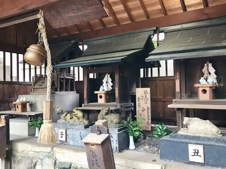 洲嵜神社の末社・摂社