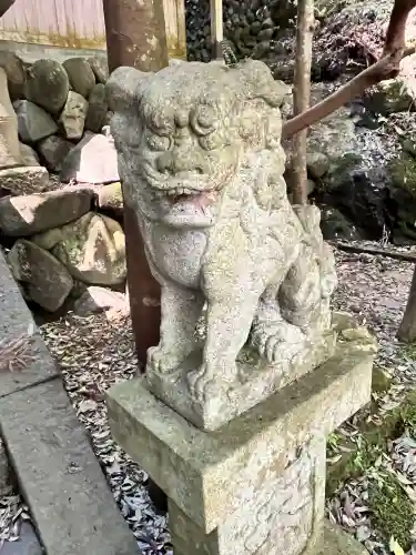 幡須神社の{uncategorized: "未分類", other: "その他", undefined: "問題あり", building: "その他建物", grave: "お墓", sacred_gate: "鳥居", guardian: "狛犬", statue: "像", buddha: "仏像", history: "歴史", nature: "自然", garden: "庭園", animal: "動物", pagoda: "塔", temizu: "手水舎", mountain_gate: "山門・神門", sanctuary: "本殿・本堂", subordinate: "末社・摂社", art: "芸術", scenery: "景色", jizo: "地蔵", ema: "絵馬", goshuin: "御朱印", omikuji: "おみくじ", items: "授与品その他", amulet: "お守り", goshuincho: "御朱印帳", eats: "食事", festival: "お祭り", votive_dance: "神楽", shichigosan: "七五三参", wedding: "結婚式", experience: "体験その他", initially: "初詣", around: "周辺", anti_infection: "感染症対策"}