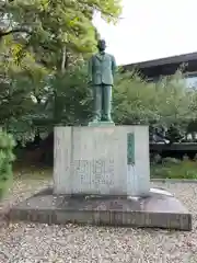 盛岡八幡宮の像