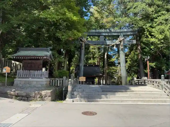 諏訪大社の鳥居