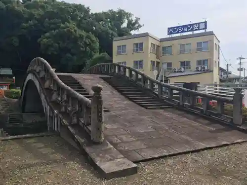 新田神社の建物その他