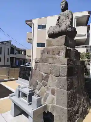 阿弥陀仏石像(神奈川県)