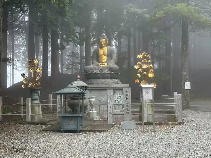 身延山奥之院思親閣(山梨県)