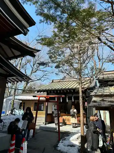 新屋山神社(山梨県)