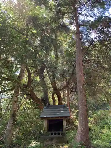 八雲神社の末社