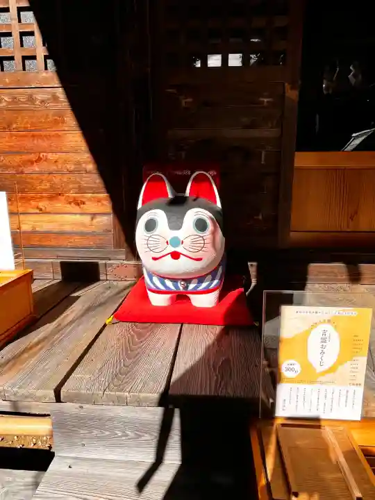 滑川神社 - 仕事と子どもの守り神の{uncategorized: "未分類", other: "その他", undefined: "問題あり", building: "その他建物", grave: "お墓", sacred_gate: "鳥居", guardian: "狛犬", statue: "像", buddha: "仏像", history: "歴史", nature: "自然", garden: "庭園", animal: "動物", pagoda: "塔", temizu: "手水舎", mountain_gate: "山門・神門", sanctuary: "本殿・本堂", subordinate: "末社・摂社", art: "芸術", scenery: "景色", jizo: "地蔵", ema: "絵馬", goshuin: "御朱印", omikuji: "おみくじ", items: "授与品その他", amulet: "お守り", goshuincho: "御朱印帳", eats: "食事", festival: "お祭り", votive_dance: "神楽", shichigosan: "七五三参", wedding: "結婚式", experience: "体験その他", initially: "初詣", around: "周辺", anti_infection: "感染症対策"}