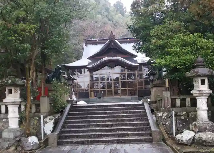 金剱宮の本殿・本堂