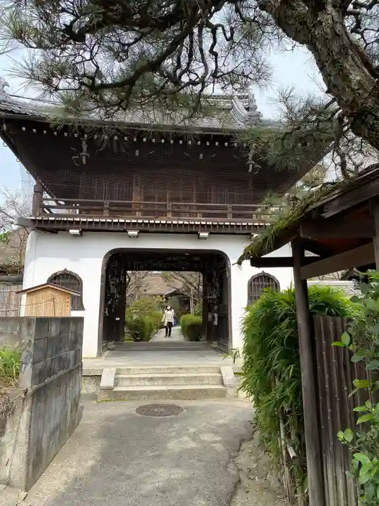元慶寺の山門・神門