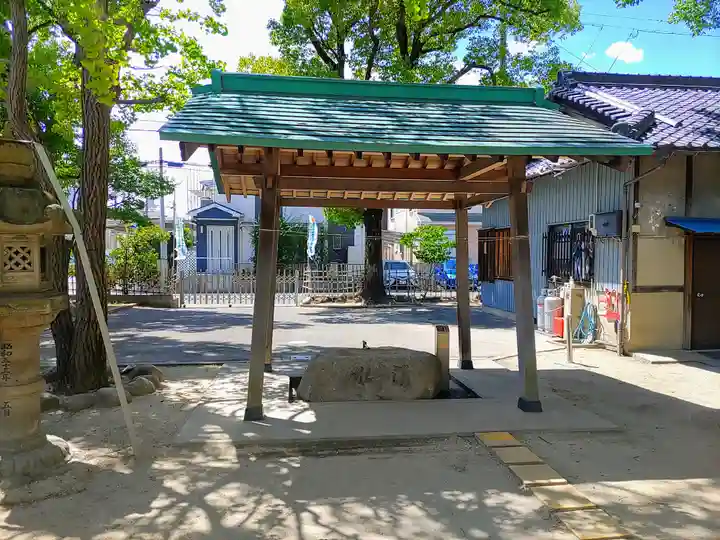 八幡社(篠原八幡社)の手水舎