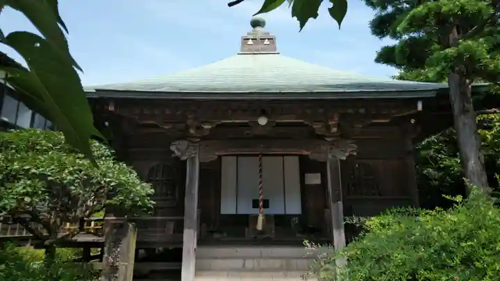 極楽寺(霊鷲山感應院極楽律寺)の本殿・本堂