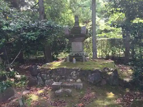 清凉寺のお墓