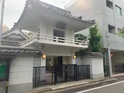 真教寺の山門・神門