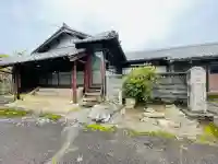 浄専寺の{uncategorized: "未分類", other: "その他", undefined: "問題あり", building: "その他建物", grave: "お墓", sacred_gate: "鳥居", guardian: "狛犬", statue: "像", buddha: "仏像", history: "歴史", nature: "自然", garden: "庭園", animal: "動物", pagoda: "塔", temizu: "手水舎", mountain_gate: "山門・神門", sanctuary: "本殿・本堂", subordinate: "末社・摂社", art: "芸術", scenery: "景色", jizo: "地蔵", ema: "絵馬", goshuin: "御朱印", omikuji: "おみくじ", items: "授与品その他", amulet: "お守り", goshuincho: "御朱印帳", eats: "食事", festival: "お祭り", votive_dance: "神楽", shichigosan: "七五三参", wedding: "結婚式", experience: "体験その他", initially: "初詣", around: "周辺", anti_infection: "感染症対策"}