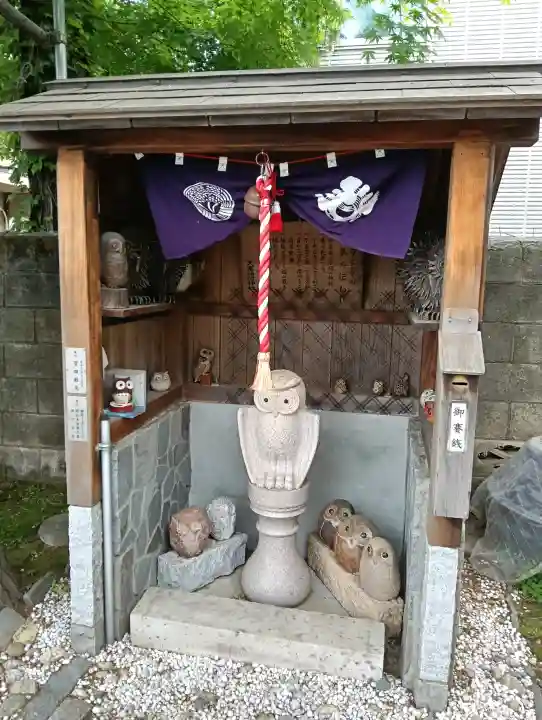 久富稲荷神社の{uncategorized: "未分類", other: "その他", undefined: "問題あり", building: "その他建物", grave: "お墓", sacred_gate: "鳥居", guardian: "狛犬", statue: "像", buddha: "仏像", history: "歴史", nature: "自然", garden: "庭園", animal: "動物", pagoda: "塔", temizu: "手水舎", mountain_gate: "山門・神門", sanctuary: "本殿・本堂", subordinate: "末社・摂社", art: "芸術", scenery: "景色", jizo: "地蔵", ema: "絵馬", goshuin: "御朱印", omikuji: "おみくじ", items: "授与品その他", amulet: "お守り", goshuincho: "御朱印帳", eats: "食事", festival: "お祭り", votive_dance: "神楽", shichigosan: "七五三参", wedding: "結婚式", experience: "体験その他", initially: "初詣", around: "周辺", anti_infection: "感染症対策"}